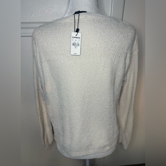 Express Cream Crew Neck Sweater with Long Sleeves size XS - Picture 3 of 9